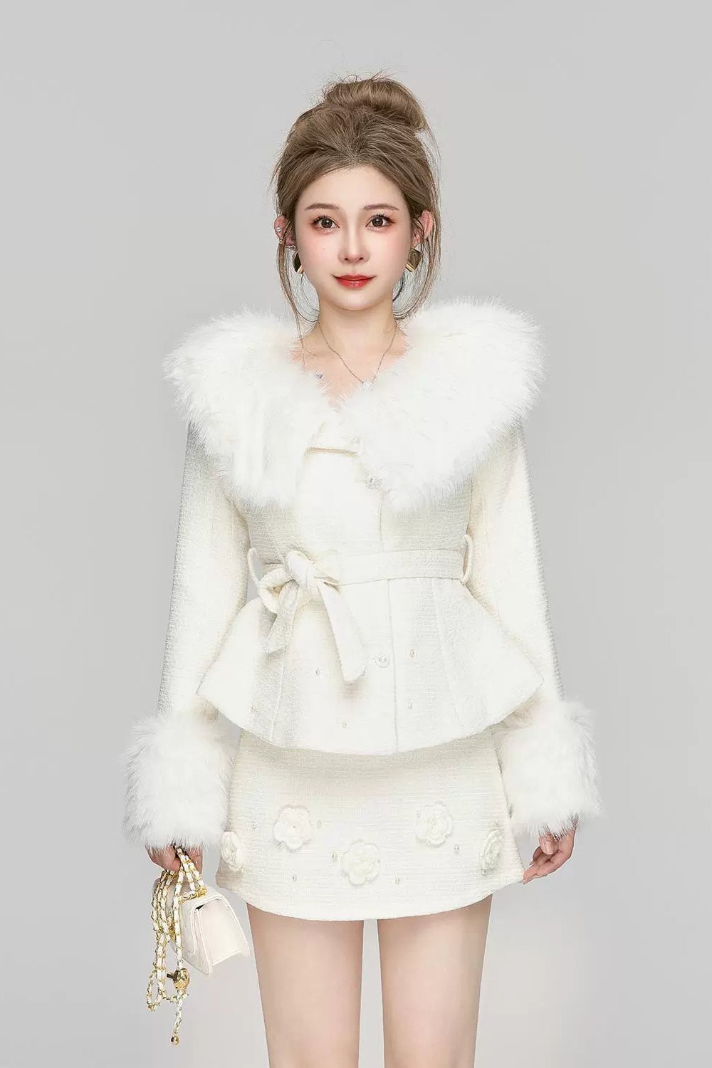 white luxury far set up DL1222