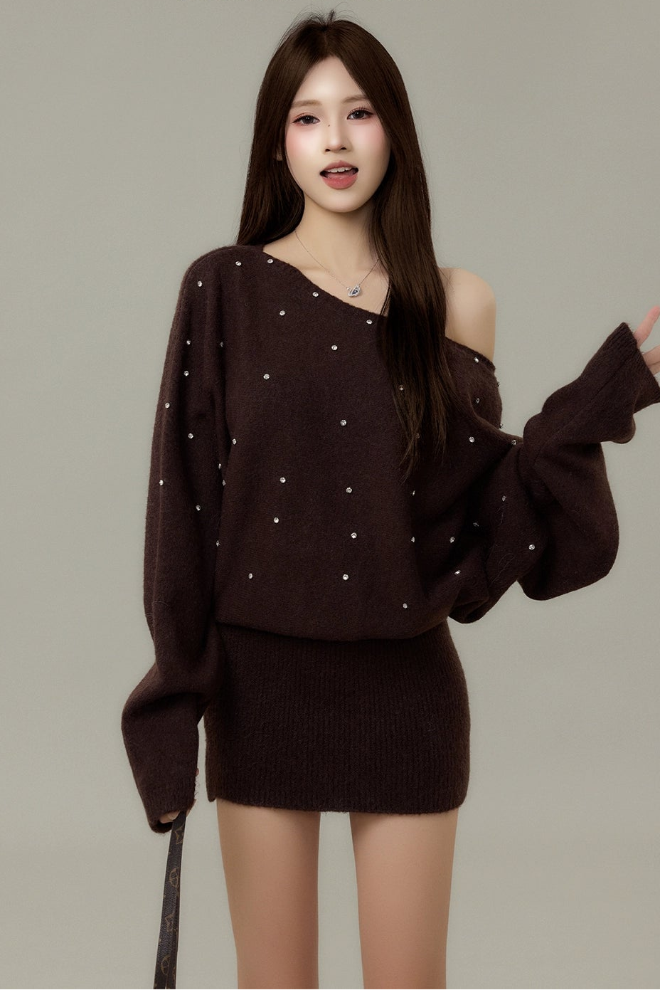 pearl glow off-shoulder knit one-piece DL1488