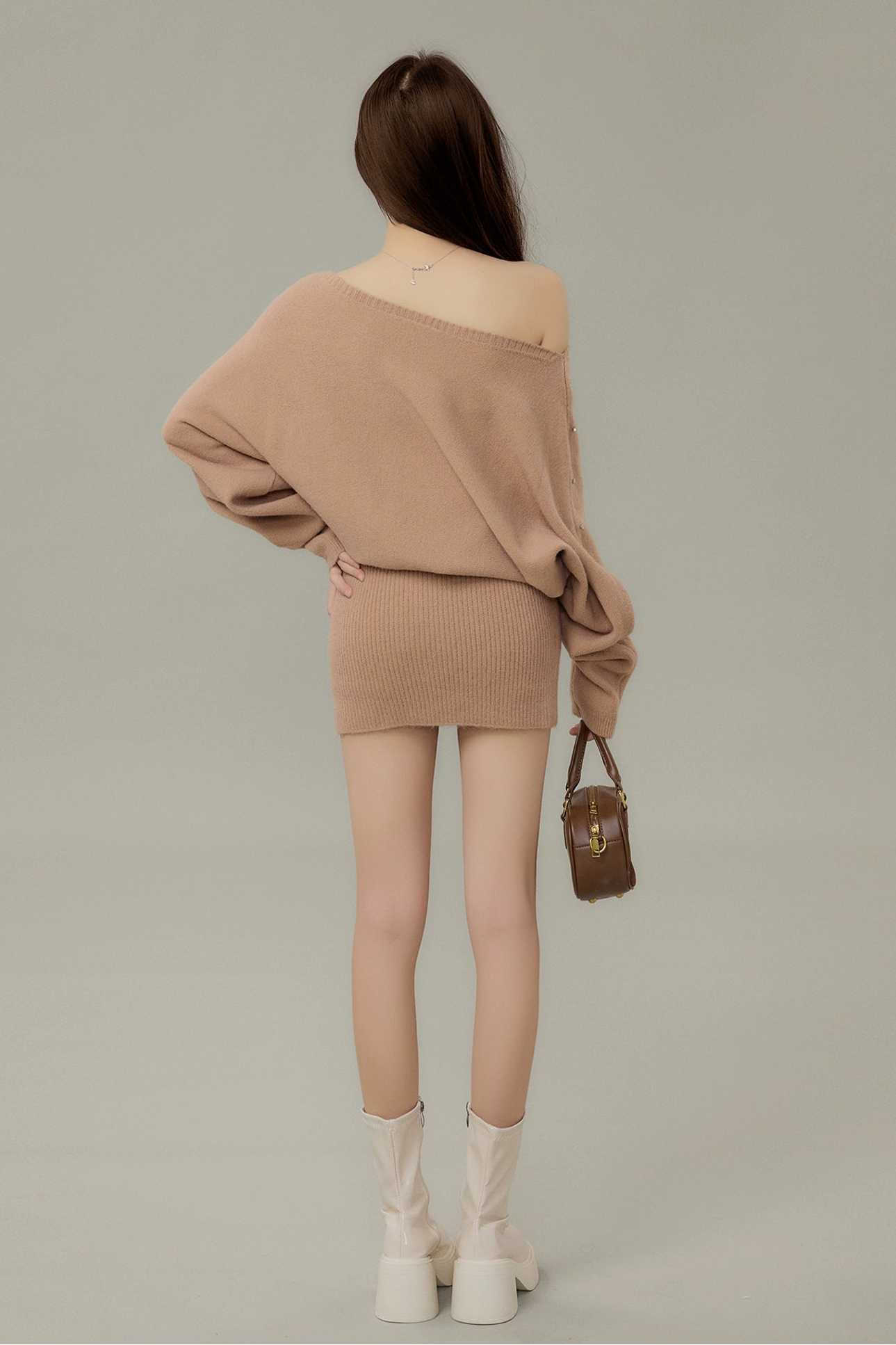 pearl glow off-shoulder knit one-piece DL1488