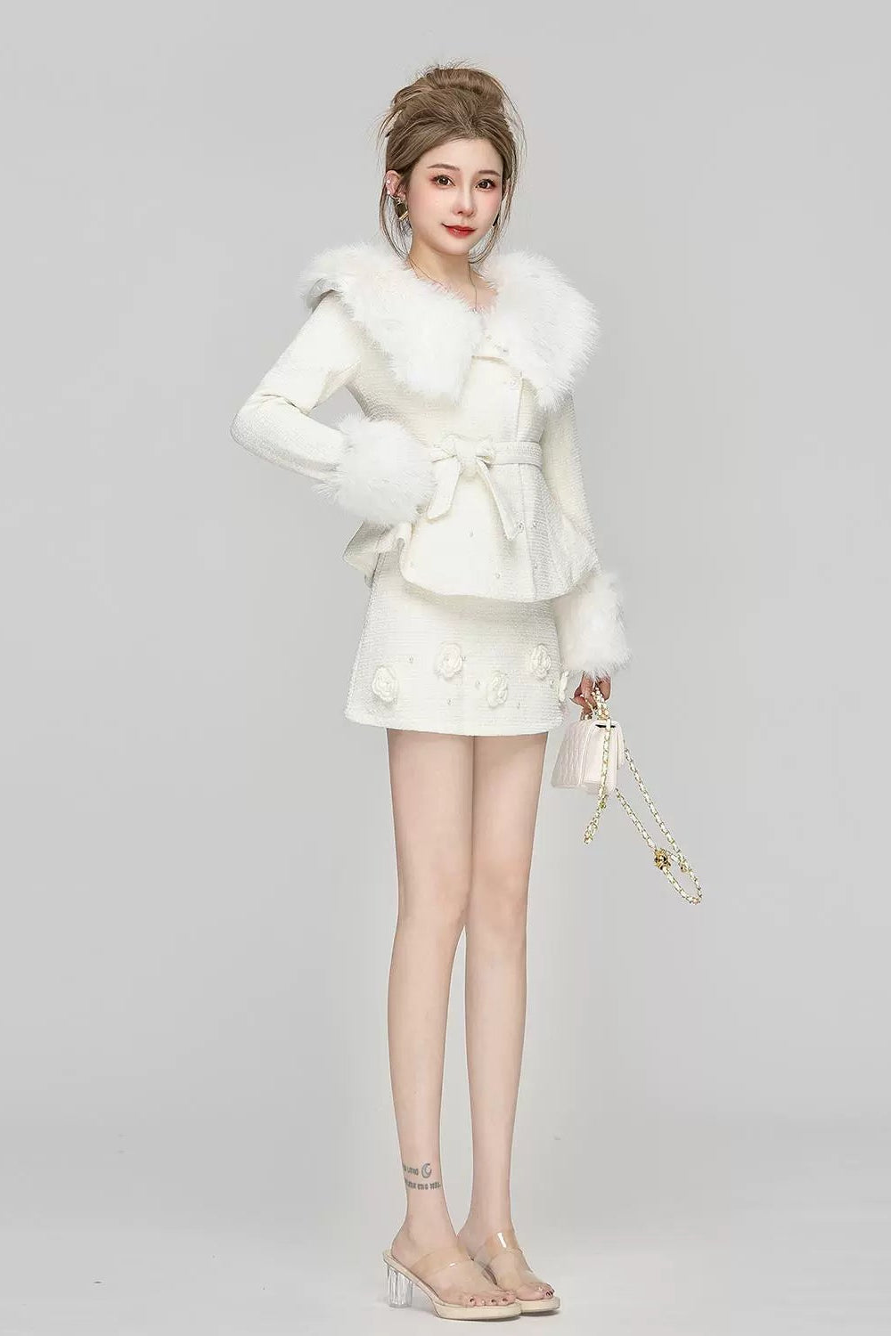 white luxury far set up DL1222