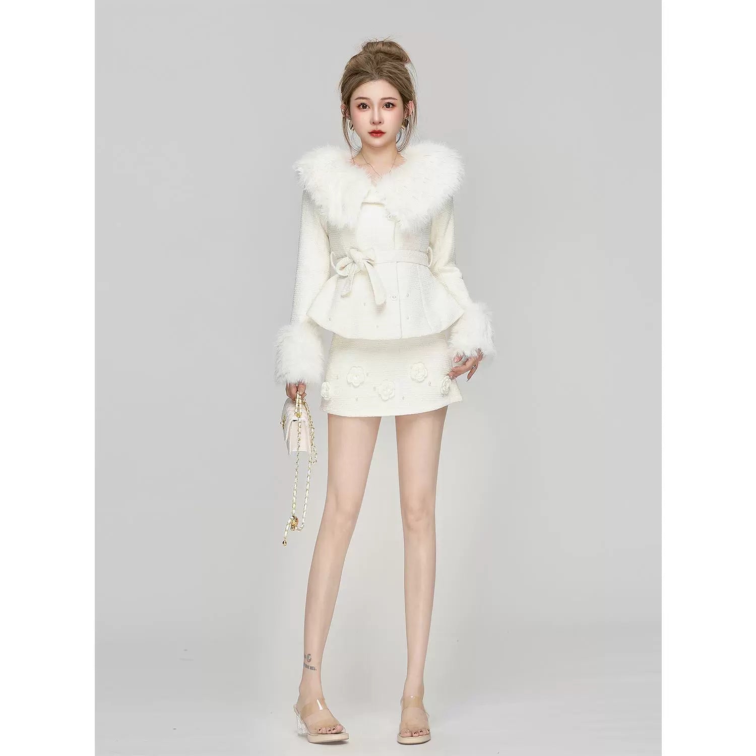 white luxury far set up DL1222