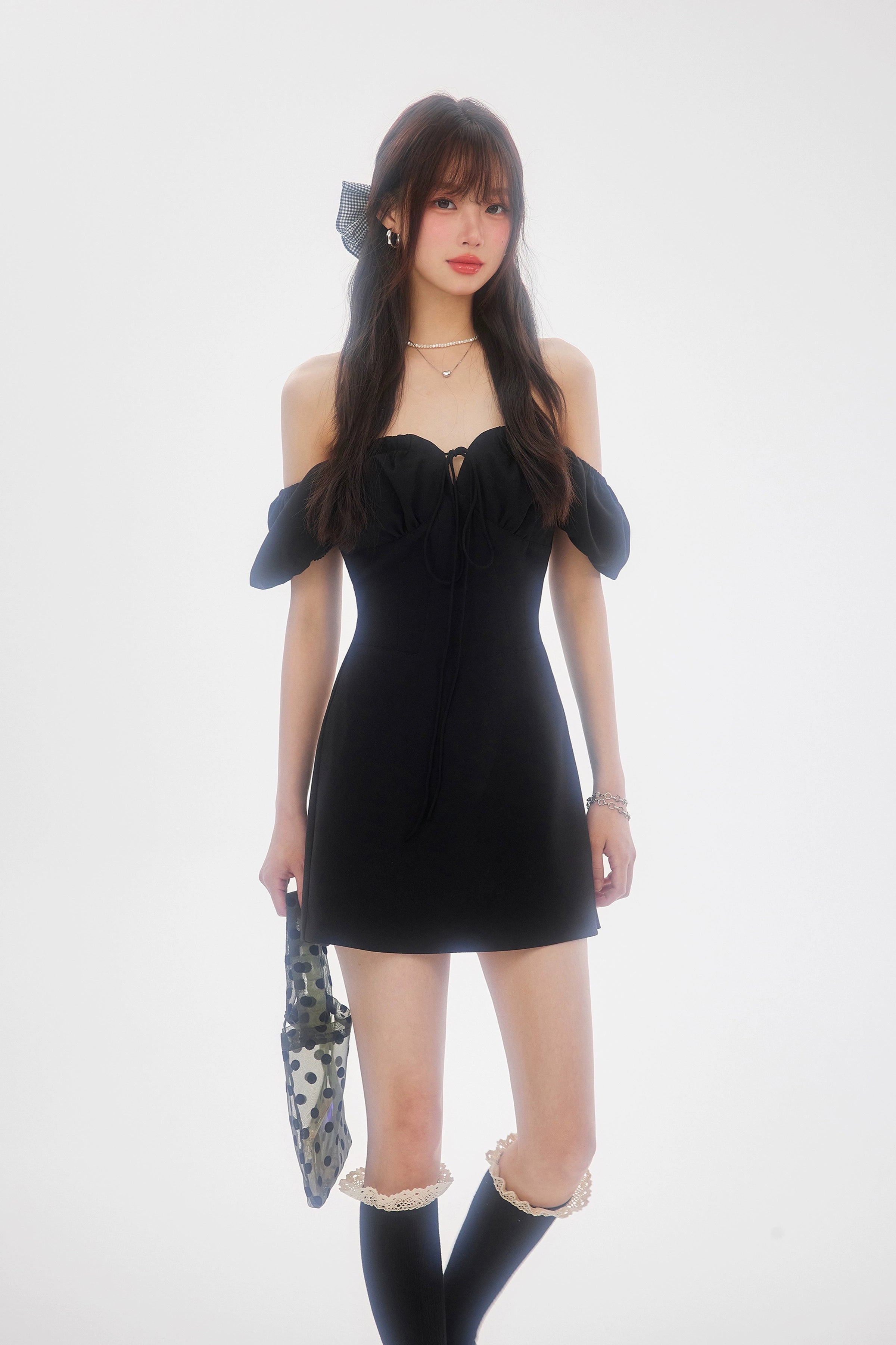 black puff sleeve one-piece DL1410