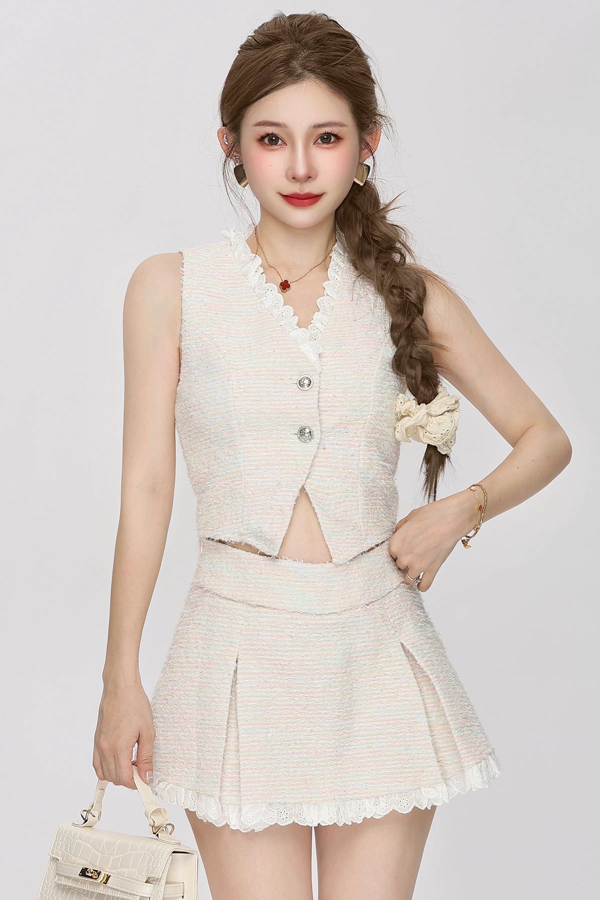 v-neck ivory lace set up DL1388