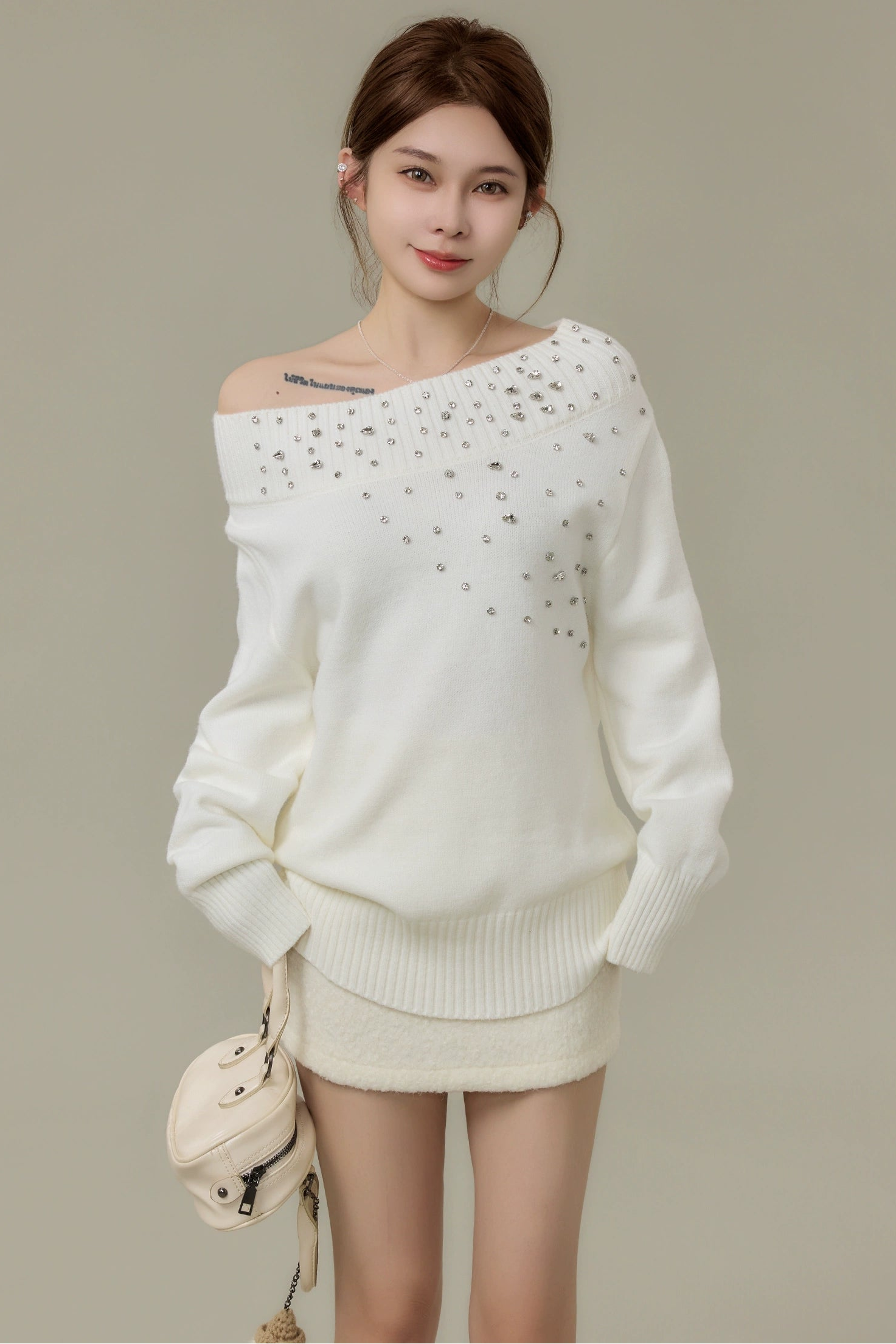 crystal embellish off-shoulder knit DL1498