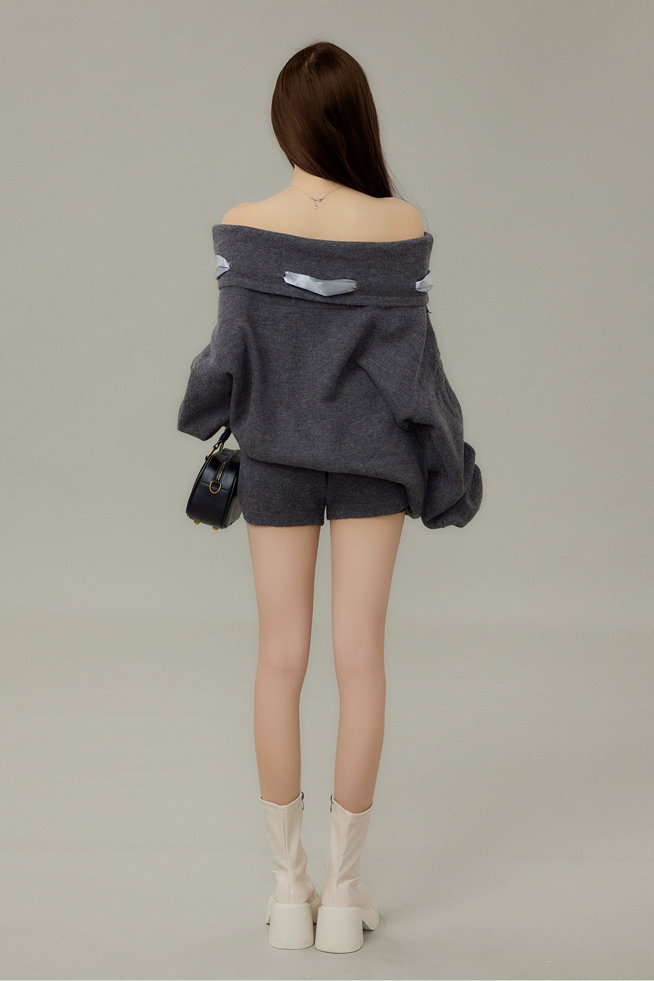 satin ribbon off-shoulder knit set DL1489