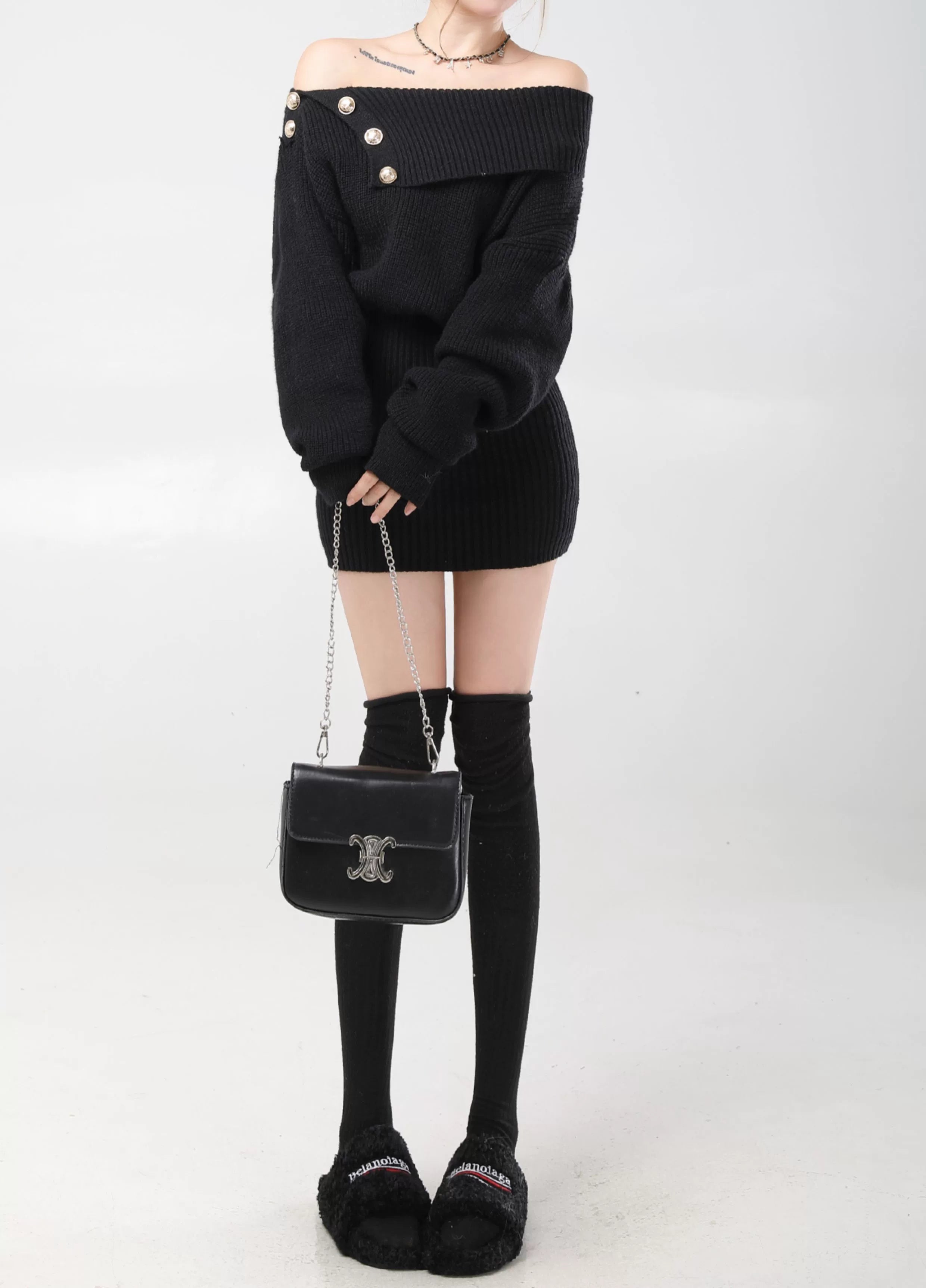[Sales start from 21:00 on Wednesday, August 21] Point Botann off-shoulder one-piece DL1175